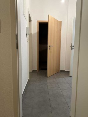 Möblierte 2,5-Zimmer-Wohnung in zentraler Lage in Mannheim zu vermieten