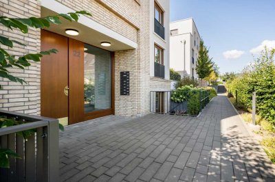 Bezugsfertige Wohnung mit EBK, Terrasse und Garten