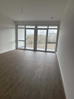 Moderne, helle Wohnung mit Loggia - Erstbezug