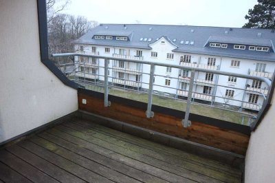 Wohnen über zwei Etagen am Heimgarten  + -Dachterrasse - Frei ab 1.5.25