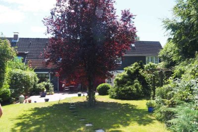 Schöne 4,5-Zi.-Wohnung mit Einbauküche und großem Garten in HH-Billwerder