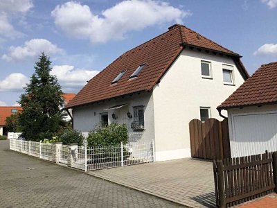 Freistehendes Einfamilienhaus mit Garage in Herzogenaurach (Lohhofgebiet)