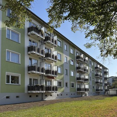 Erstbezug nach Sanierung! 2-Raumwohnung mit Wohnküche, Balkon, Wanne und Dusche