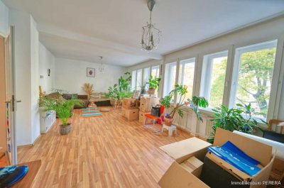 BONN / Stiftsplatz, schöne helle 2 - Zimmer - Wohnung mit Balkon, fußläufig zur Bonner Innenstadt