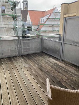 Exklusive 1-Zimmer-DG-Wohnung mit Dachterrasse und EBK in Augsburg