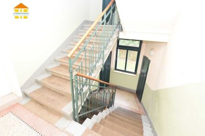 *2 Zimmer mit Dusche & Balkon zum fairen Preis -  begrünter Innenhof in beliebter Lage*