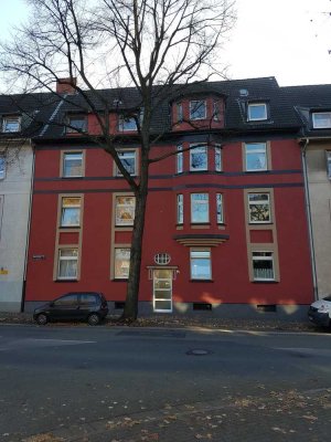 2-Zimmer-DG-Wohnung mit Balkon in Altenessen-Nord