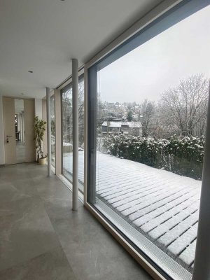 Exklusive 3-Zimmer Wohnung mit großer Terrasse in Esslingen/Neubau