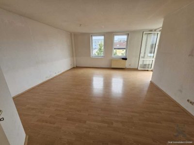 Schöne 3 Zimmer Wohnung im 2. OG Stellplatz möglich