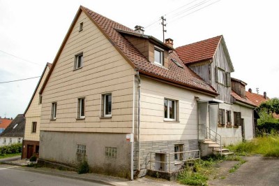 Sanierungsbedürftiges Haus in Gschwend gegen Gebot provisionsfrei zu verkaufen
