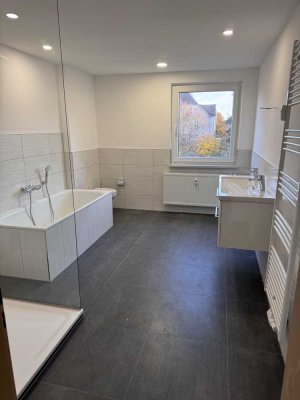 Schöne 6-Zimmer-Wohnung in Cölpin - WG geeignet