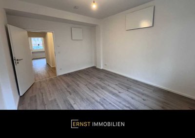 Erstbezug nach Sanierung! Moderne 1 Zimmerwohnung , 44,75qm, Tageslichtbad, Wohnküche in Oberbilk