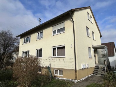 Zweifamilienhaus in Winterbach mit ausgebautem Dachgeschoss.  Viel Platz für ind. Wohnen