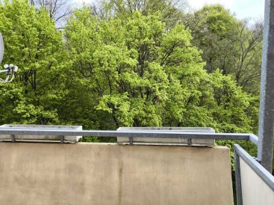 Attraktive 4 Zimmerwhg.  mit Einbauküche u.  Balkon in Wolfsburg Eichelkamp