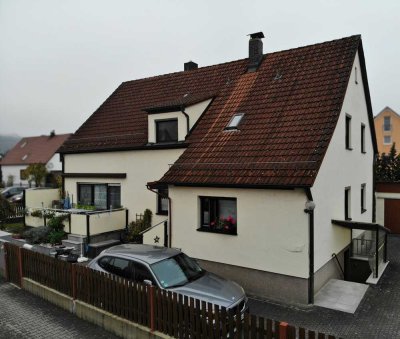 Einfamilienhaus mit Einliegerwohnung mit Keller und Garten in Tegernheim nähe Regensburg