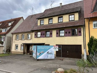 Zweifamilienhaus + älteres Wohnhaus in Hirrlingen