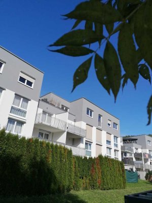 Stilvolle, gepflegte 3-Zimmer-Erdgeschosswohnung mit geh. Innenausstattung mit Terrasse, Garten