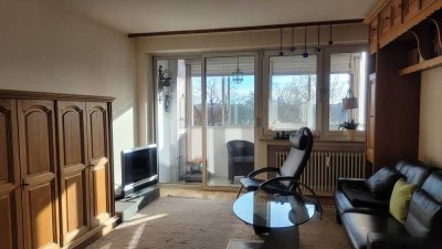 Helle, sonnige  4-Zimmer-Wohnung mit Balkon in Augsburg-Oberhausen Nähe Wertach