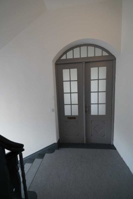 3-Zimmer-Altbau-Whg. + große Wohnküche, energetisch saniertrt