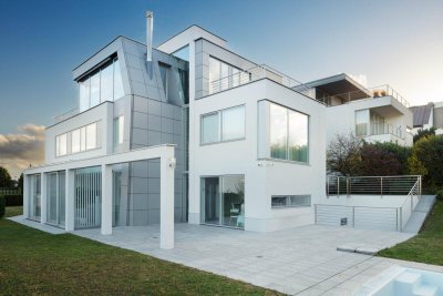 TOP ANGEBOT!!!Villa der Superlative in bester Lage in GIEßHÜBL | Traumhafter Panoramablick