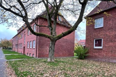 3-Zimmer-Wohnung im Dachgeschoss mit Badewanne in Wilhelmshaven - Nähe Zentrum !!!