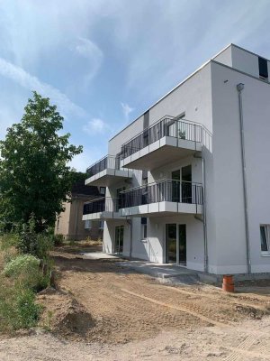 Hallo Familien: sonnige 4,5 Zimmer im Erstbezug mit großer Dachterrasse