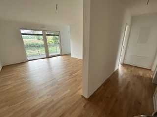 Dresden sofort bezugsfertige 4 Zimmerwohnung 12m² gr. Südbalkon Aufzug A+ Energieeff.