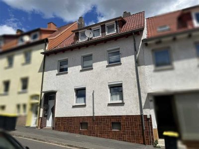 Sofort frei ! - Reihenmittelhaus mit zwei möglichen Wohneinheiten und separatem Garten in Waldkappel