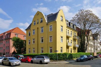 Löbtau, frisch renoviert: Balkon + Wanne