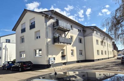 Moderne und sofort bezugsfreie 4-Zimmer-Wohnung mit Balkon und Stellplatz in Friedrichstal