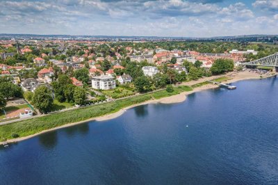 Perfekte Familienwohnung: eigener Garten, 2 Terrassen, Außenjalousine, TG-Stellplatz.