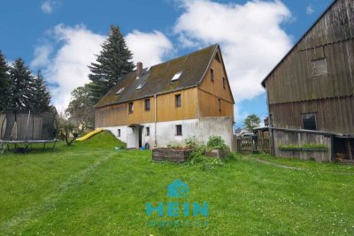 Historisches Zweifamilienhaus mit Charme und großem Grundstück