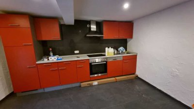 620 € - 90 m² - 3.0 Zi. Altbau