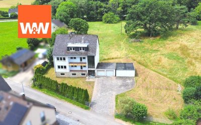 Top renoviertes Mehrfamilienhaus mit 4 Parteien und 4 Garagen in Trier-Quint!