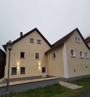 Modernes Haus in bester Lage von Thurnau zu verkaufen