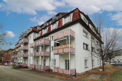 Bezugsfreie 2- Raumwohnung mit offenem Grundriss, Balkon und Stellplatz am Chemnitzer Zeisigwald