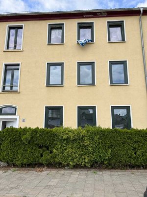 Frisch renovierte 2 Raumwohnung mit Badewanne