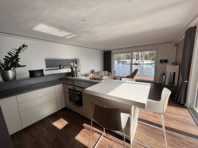 LUXUS Hausboot - 3 Etagen - 100m² Wohnen + 120 m² SONNENTERRASSE - Kamin, Kino, komplett individuell