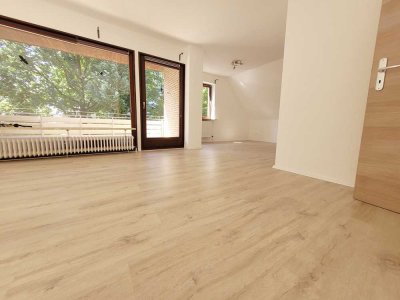 Erstbezug nach Renovierung: helle 3,5-Zimmer-Wohnung mit großer Loggia u. guter Anbindung an die A23