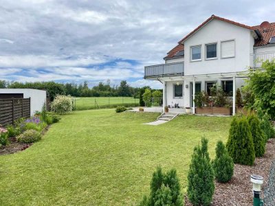 Große Erdgeschosswohnung mit wunderschönem Südwest-Garten