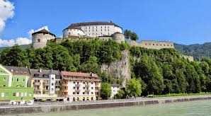 Geschmackvolle, vollständig renovierte 2-Zimmer-Wohnung mit Einbauküche in Bad Aibling