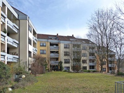 IDEAL FÜR 2 PERSONEN: 2 1/2 ZI-WOHNUNG MIT DACHTERRASSE UND DUPLEXPARKER DIREKT AM ZIMMERMANNSPARK