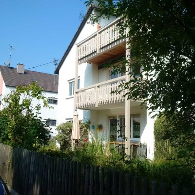 Charmante 4-Zimmer-Wohnung mit Balkon in Alt-Bergheim