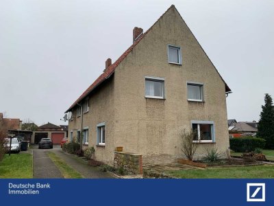 4 Zimmerwohnung in einem ZFH mit Keller, Garten, Garage, Stellplatz + 5. Zimmer möglich