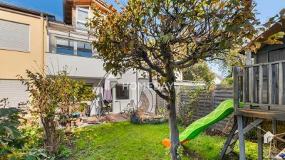 Familienfreundliches Reihenhaus mit ausgebautem Dachgeschoss, Garten und Garage