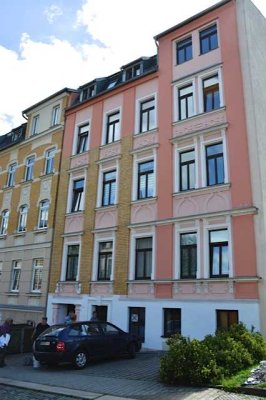 2-Raumwohnung, großer Balkon, vom Maler frisch renoviert