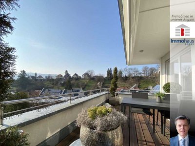 Schöner Wohnen in Baden-Baden - Penthouse mit Panoramablick, moderner Ausstattung sowie 2 Garagenpl.