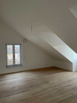 Schöne, neue Dachterrassen Wohnung im Herzen von Hohenbrunn