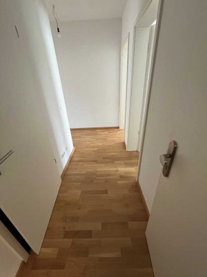 **Schöne 3-Zimmer-Wohnung im 1. Obergeschoss mit Balkon**