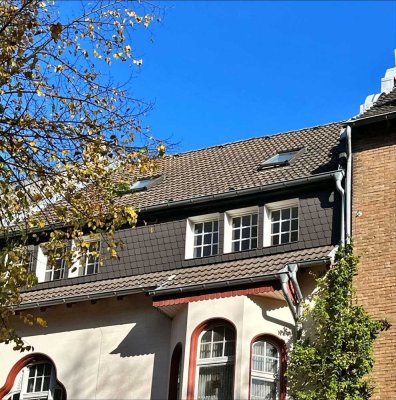 STILVOLL LEBEN IN HERRLICHEM ALTBAU IM BISMARCKVIERTEL